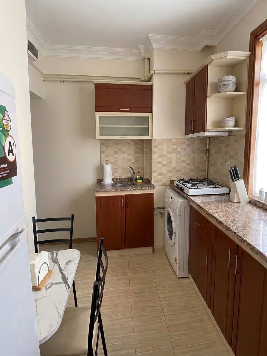 Dairenin mutfağı, Bala Kız Apartı